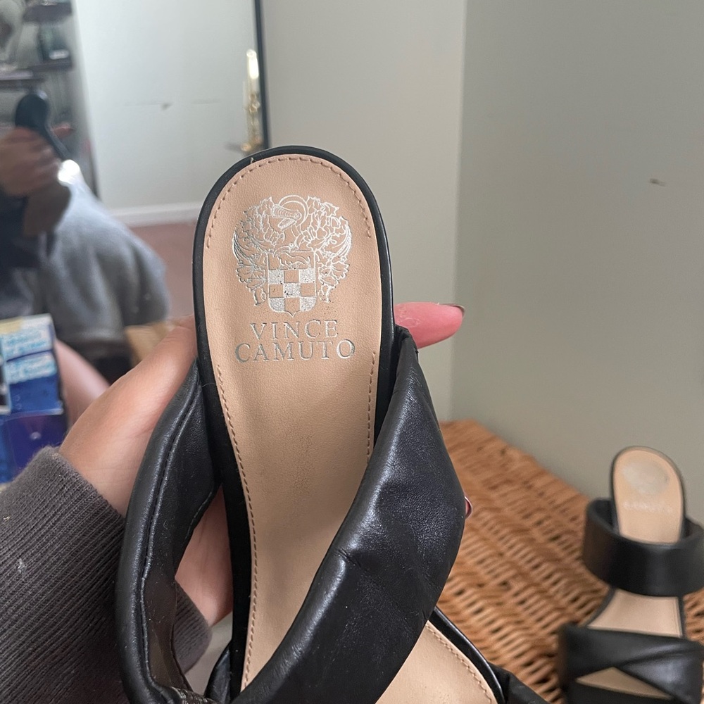 Vince Camuto Black heels - Picture 2 of 5